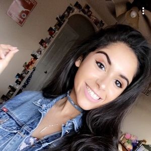 Meet your Posher, Yasmeen